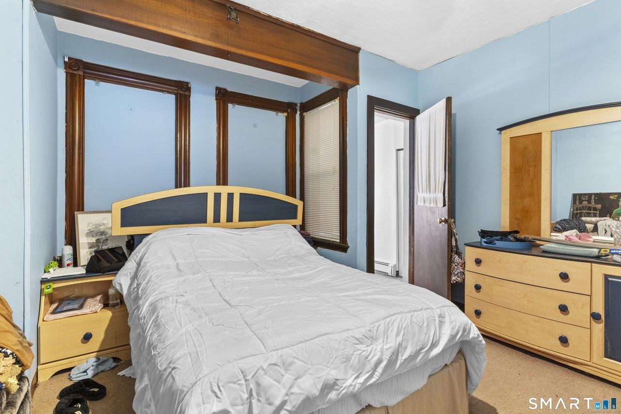 78 Buckingham St Apt 1 - Photo 2 of 2