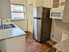 2814 Kenview Ave - Photo 1 of 1