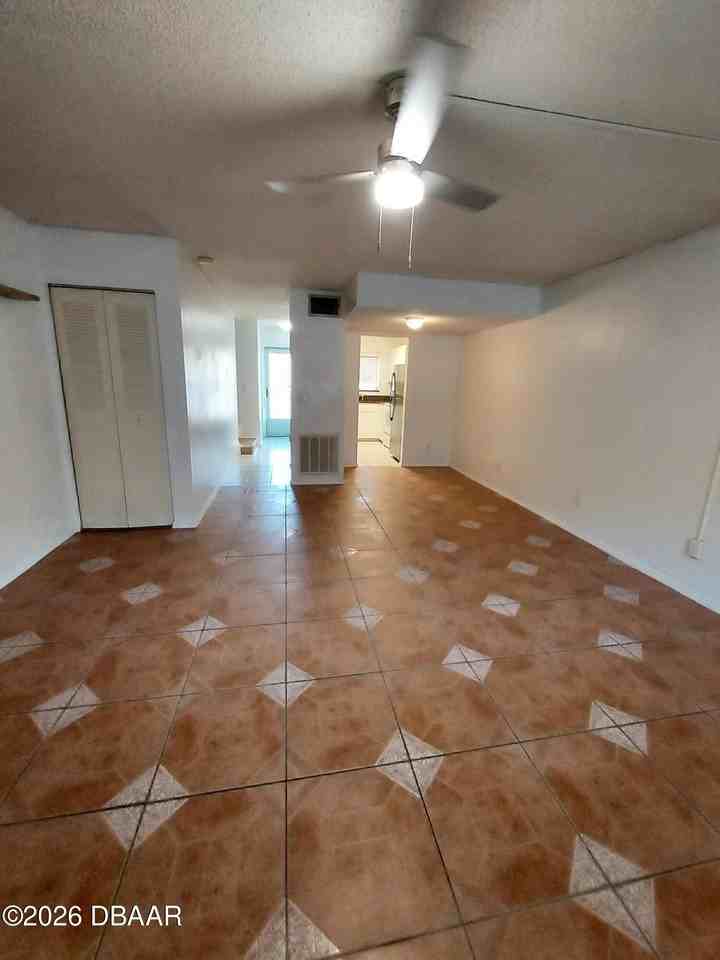 55 Vining Ct Apt 204 #204 - Photo 3 of 26