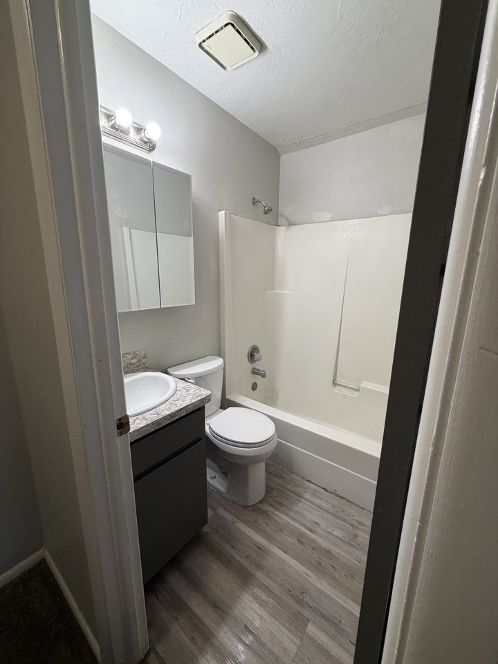 259 S Water Ave #2 - Photo 6 of 6