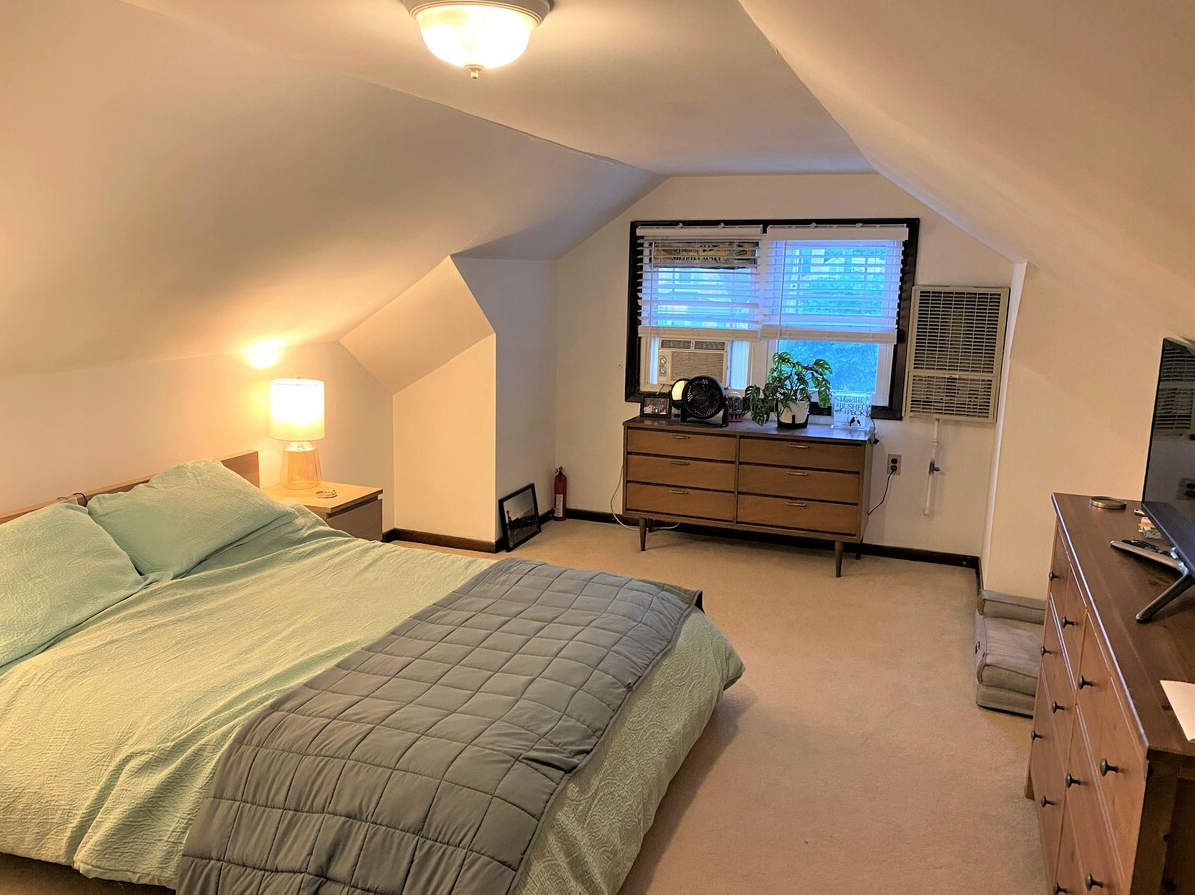 5916 W Cornelia Ave #1 - Photo 7 of 17