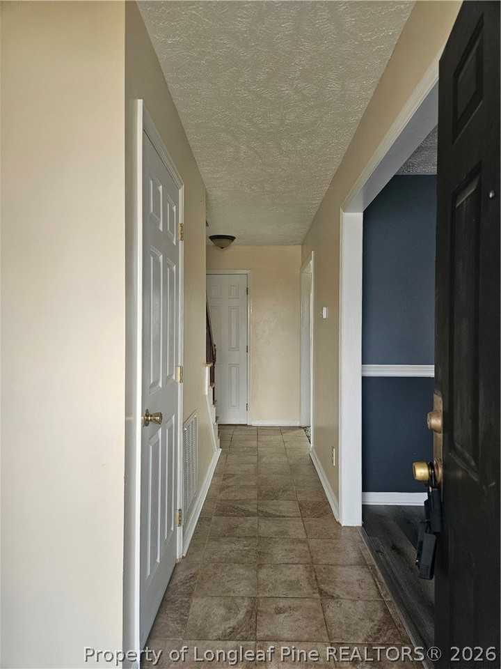 1752 Empress Ln - Photo 2 of 14