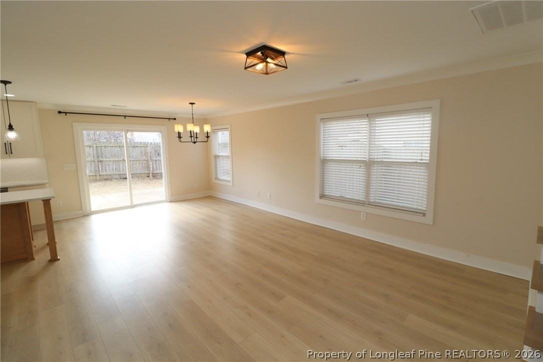 240 Trayesan Dr - Photo 4 of 34