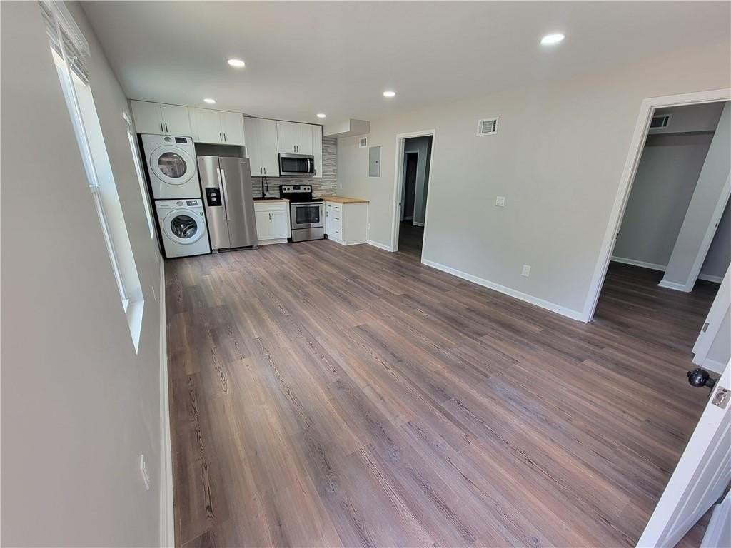 655 Alcovy Woods Dr - Photo 3 of 16