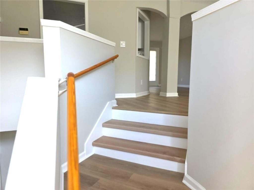 1521 Wynfield Dr - Photo 3 of 21