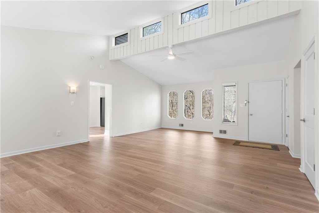 608 Ann Ct - Photo 3 of 42