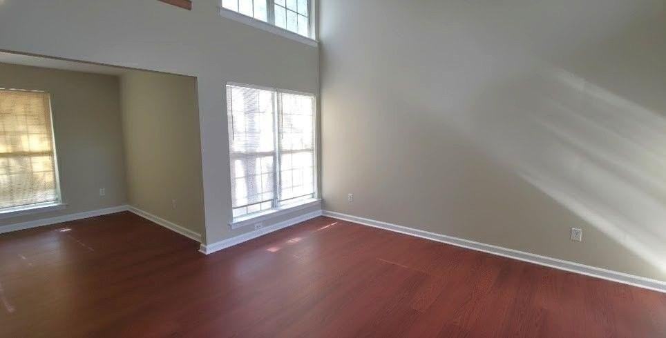 4915 Lakebrooke Run - Photo 6 of 30