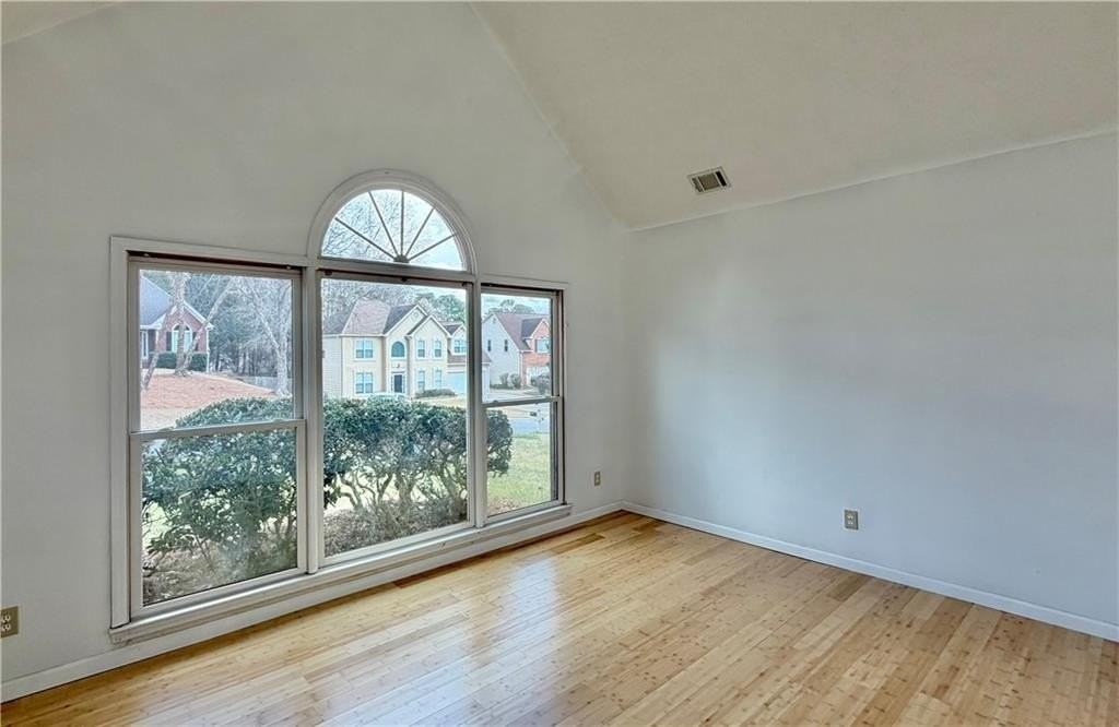 1040 Sunny Field Ct - Photo 4 of 27