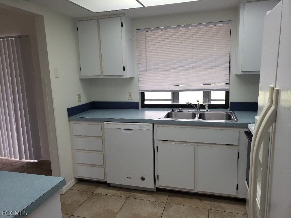 1024 Se 25th Ter - Photo 4 of 15