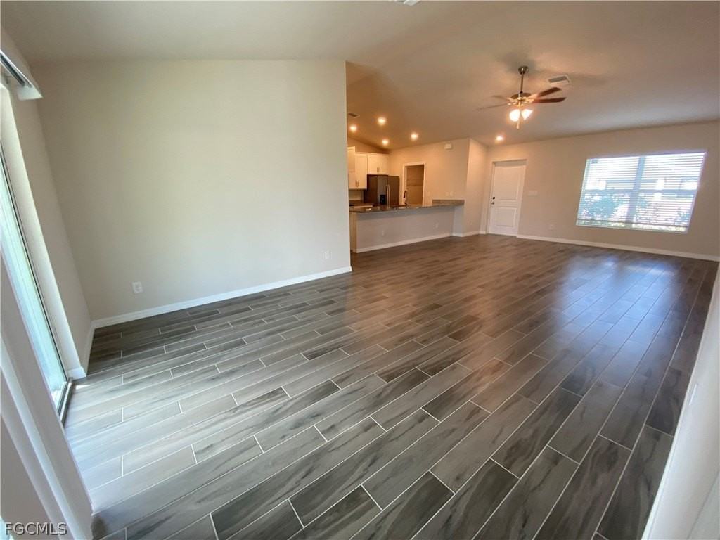 2513 Nw 14th Pl - Photo 3 of 31