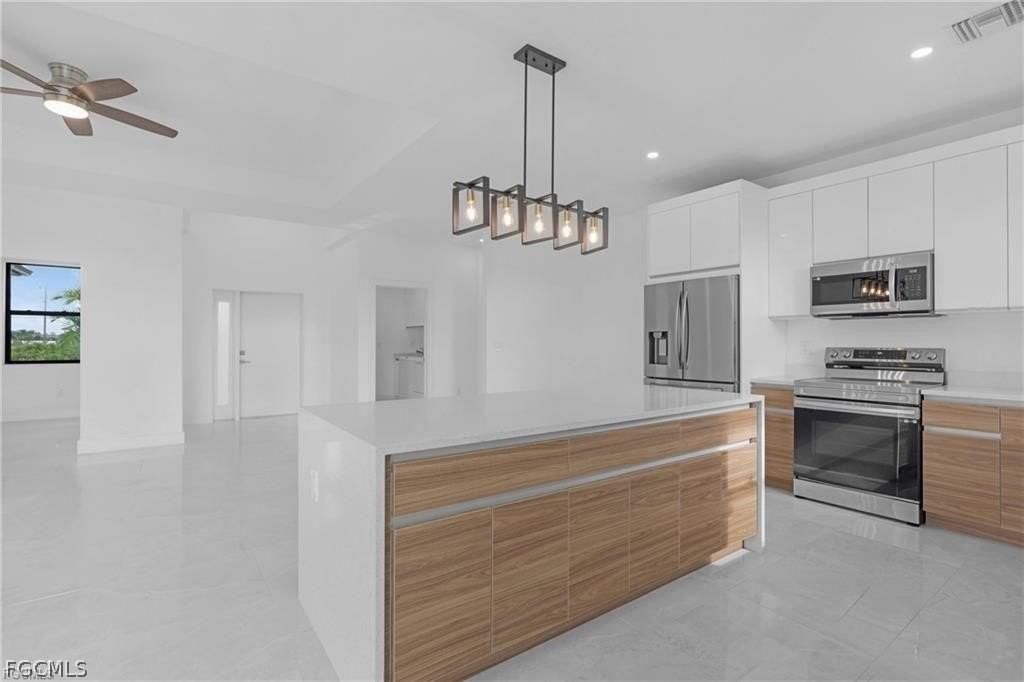 2001 Nw 25th Ave - Photo 5 of 41