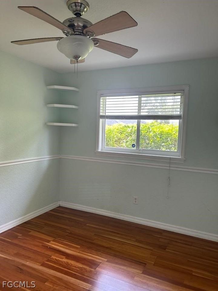 2028 Ne 5th Ter - Photo 4 of 12