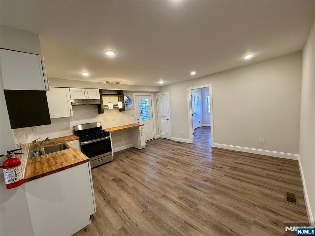 114 Maple Ave #1L - Photo 3 of 10