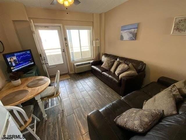 5300 Boardwalk #220 - Photo 3 of 17