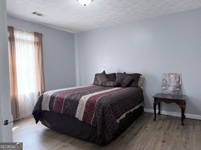 301 S 18th St - Photo 2 of 5