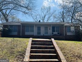 featured image of 60 W Washington St