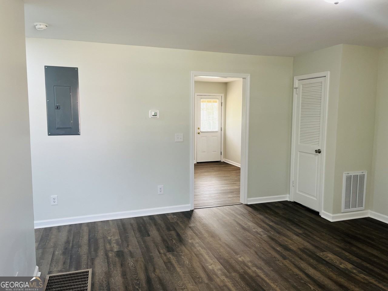 60 W Washington St - Photo 6 of 20