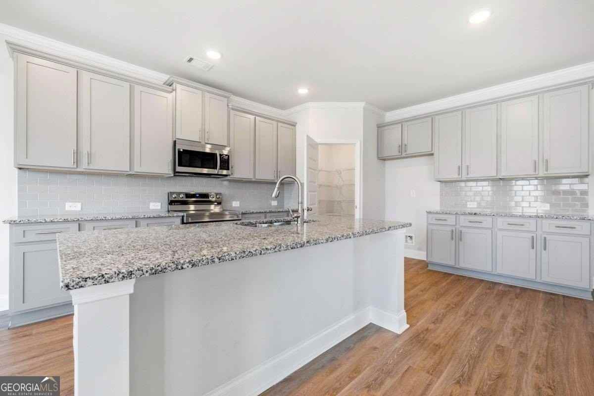 3831 Brookburn Park - Photo 7 of 36