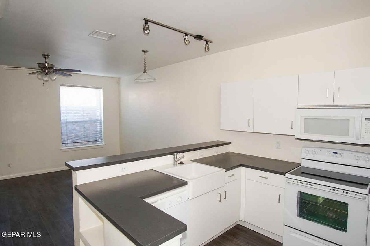 6262 Woodrow Bean Trans Mountain Rd Unit 4 - Photo 6 of 16