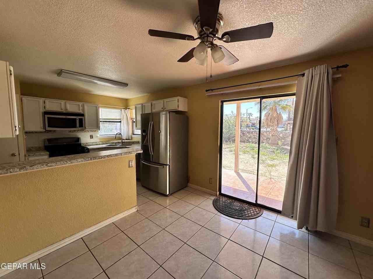 7100 Oval Rock Dr - Photo 6 of 15