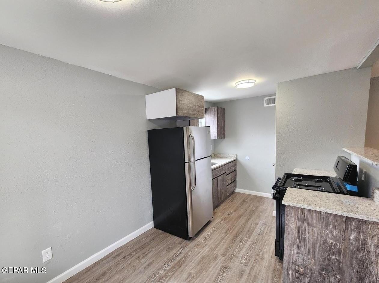 Wharf Cove Dr - Photo 5 of 12