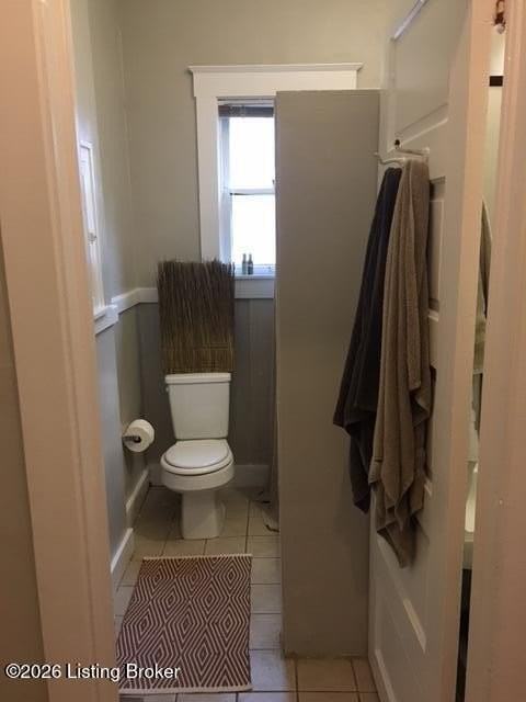 3903 Kennison Ave Unit 2 - Photo 4 of 16