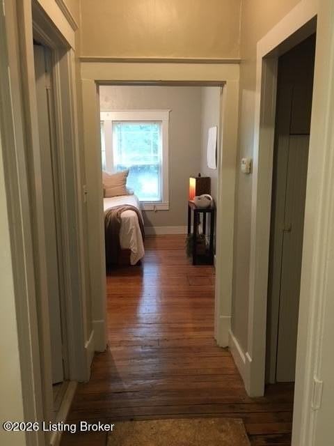 3903 Kennison Ave Unit 2 - Photo 6 of 16