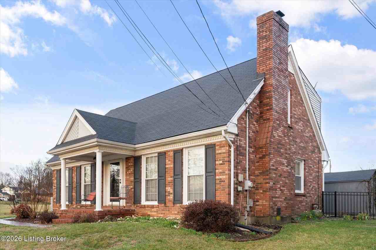 9903 Welshpool Ct - Photo 2 of 44