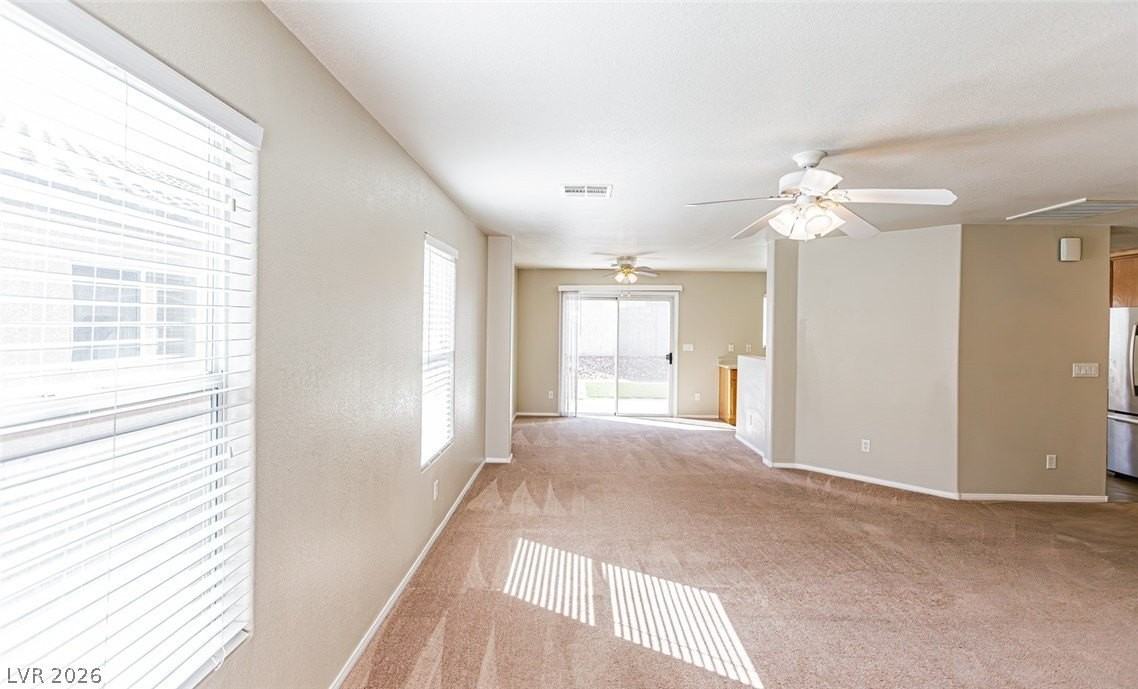 9575 Green Spruce St - Photo 4 of 34