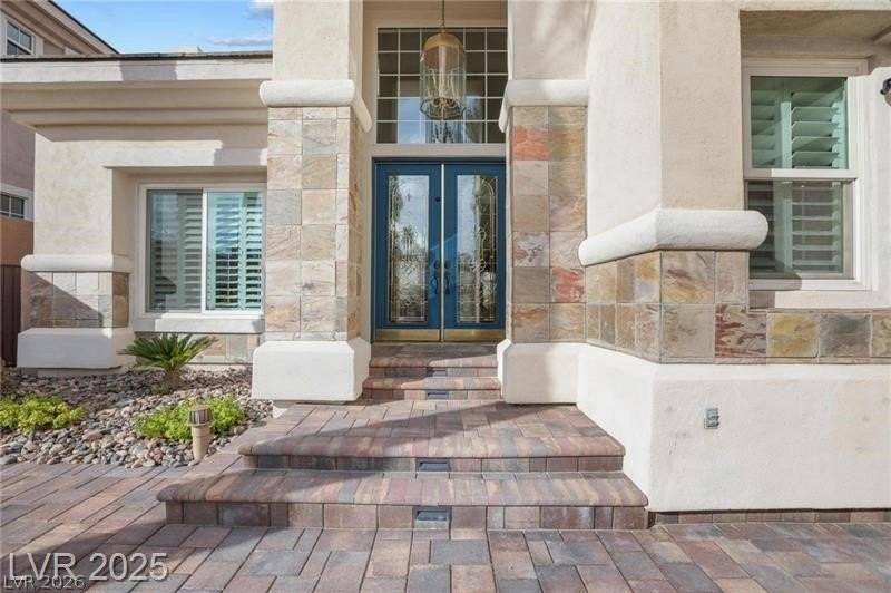 425 Pinnacle Heights Ln - Photo 4 of 36