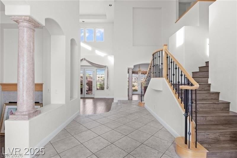 425 Pinnacle Heights Ln - Photo 7 of 36