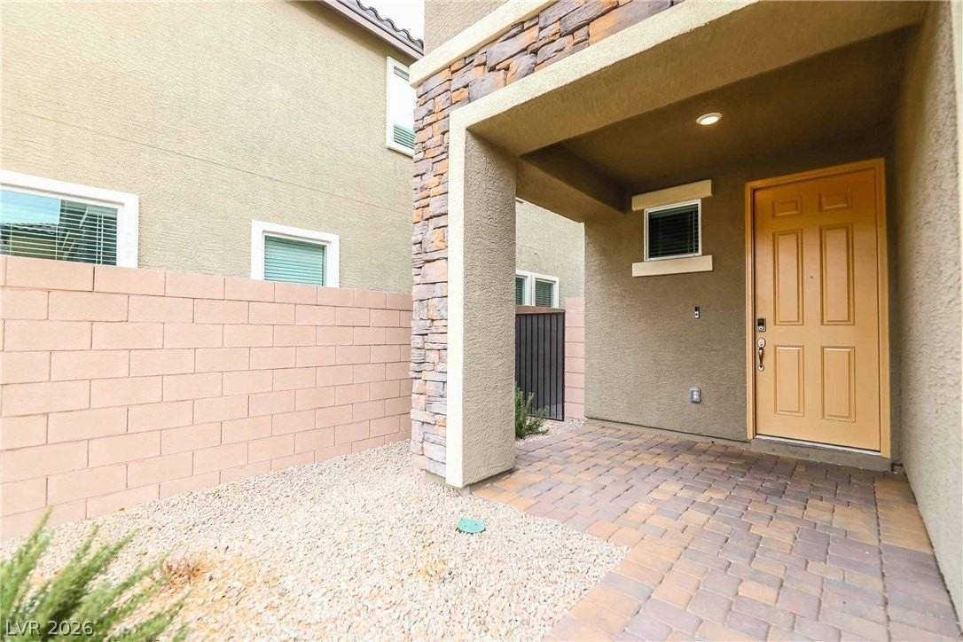 2614 Topaz Blue St - Photo 4 of 26