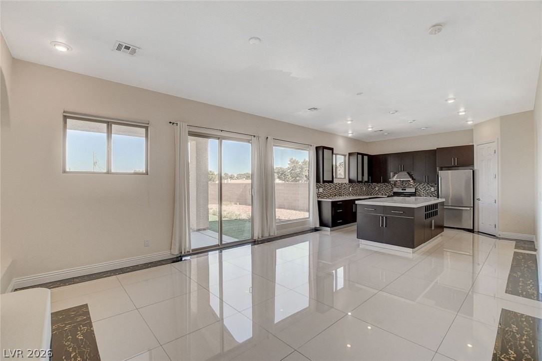 2554 Regency Cove Ct - Photo 6 of 34