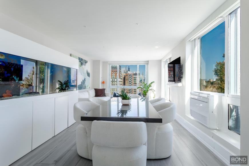 1 Irving Pl - Photo 2 of 10