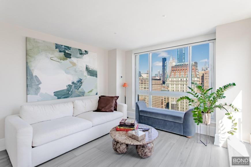 1 Irving Pl - Photo 7 of 10