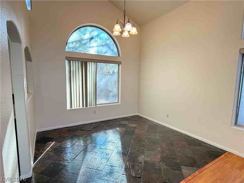 2836 Huber Heights Dr - Photo 5 of 33