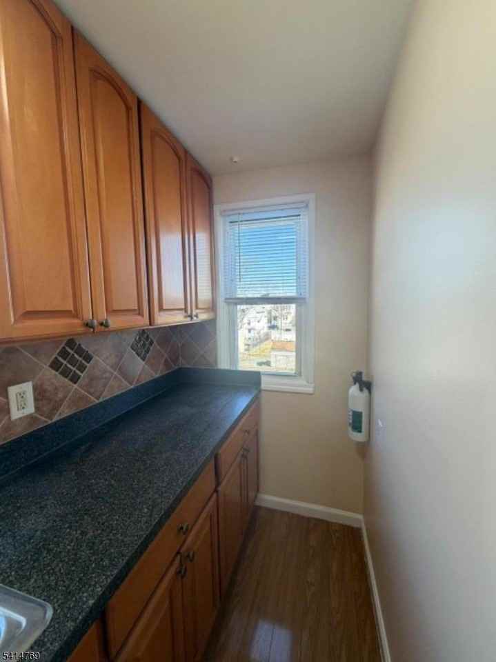 182 Pierre Ave - Photo 6 of 15