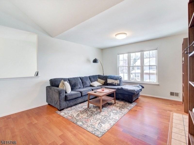 3702 Vroom Dr - Photo 3 of 19