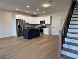 featured image of 188 Heckel St #2