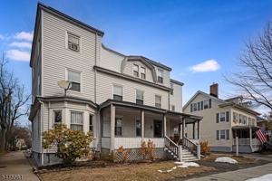 featured image of 98 Maple Ave