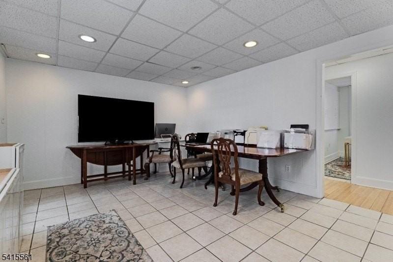 98 Maple Ave - Photo 5 of 17