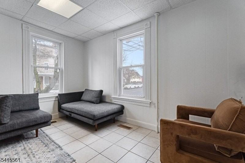 98 Maple Ave - Photo 7 of 17