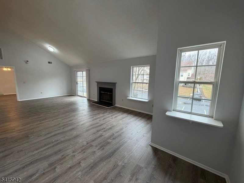 6 Nashville Ct - Photo 7 of 16