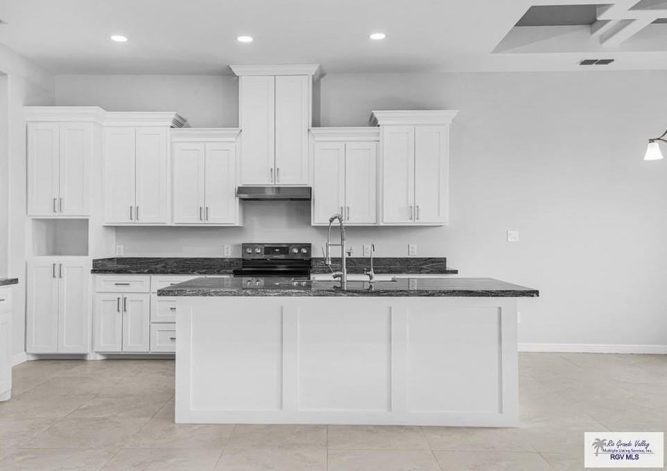 23910 Richmond Cir - Photo 4 of 13