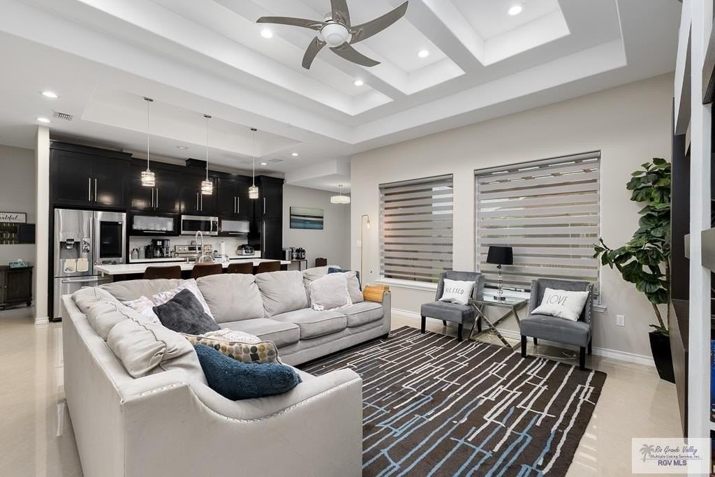 5563 Rawhide Dr - Photo 3 of 14