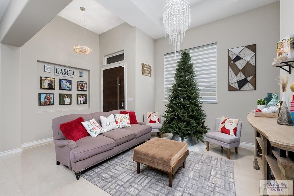 5563 Rawhide Dr - Photo 5 of 14