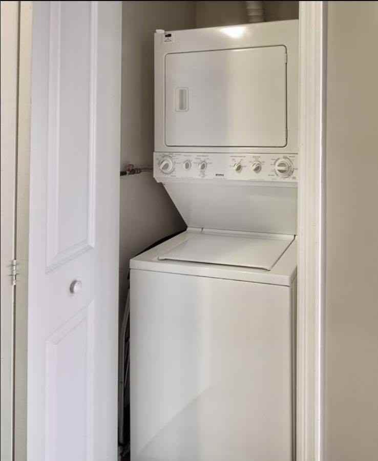 605 New York Ave #701 - Photo 4 of 14