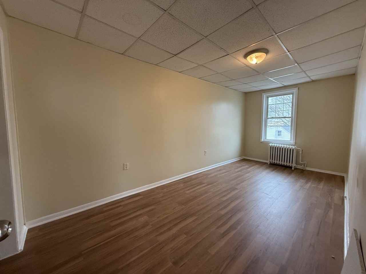 816 19th St - Photo 6 of 10