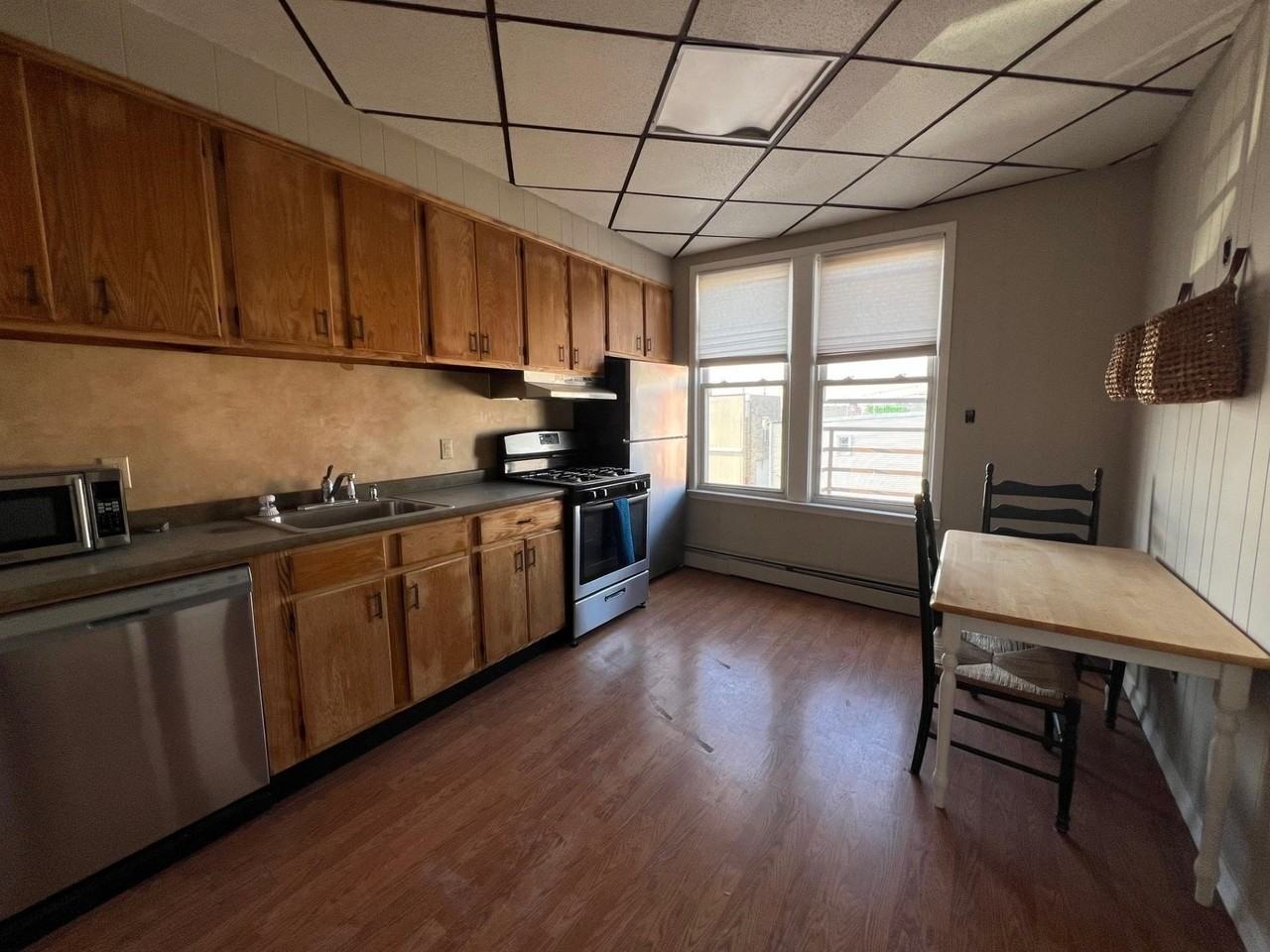 4319 Bergen Tpke #2 - Photo 4 of 13