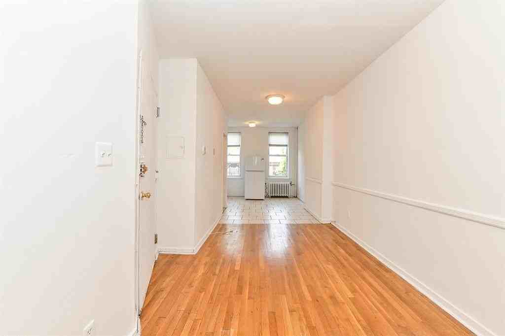 118 Adams St #6 - Photo 4 of 17